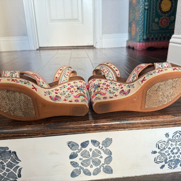 Gianni Bini Tan Wedge Sandals with Ankle Strap - Picture 6 of 7